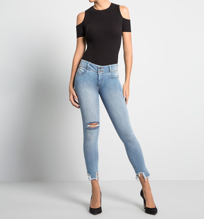 Colección en prendas de moda Jeans Studio F