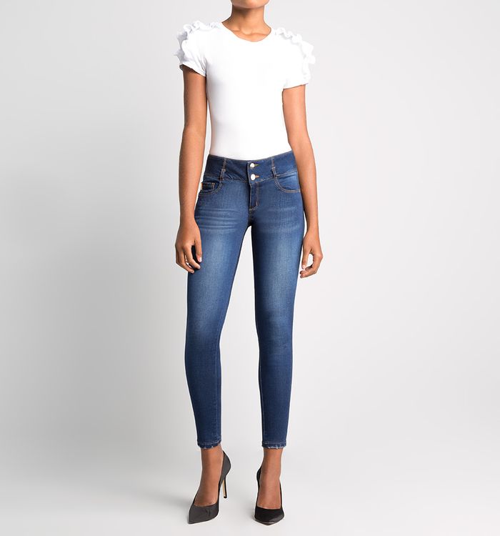 Colección en prendas de moda Jeans Studio F