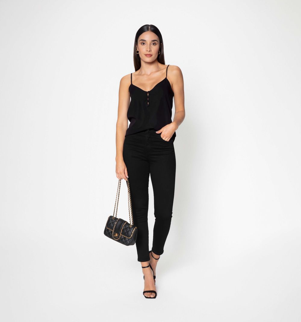 -stfco-producto-UltraSlimFit-NEGRO-S139910D-1