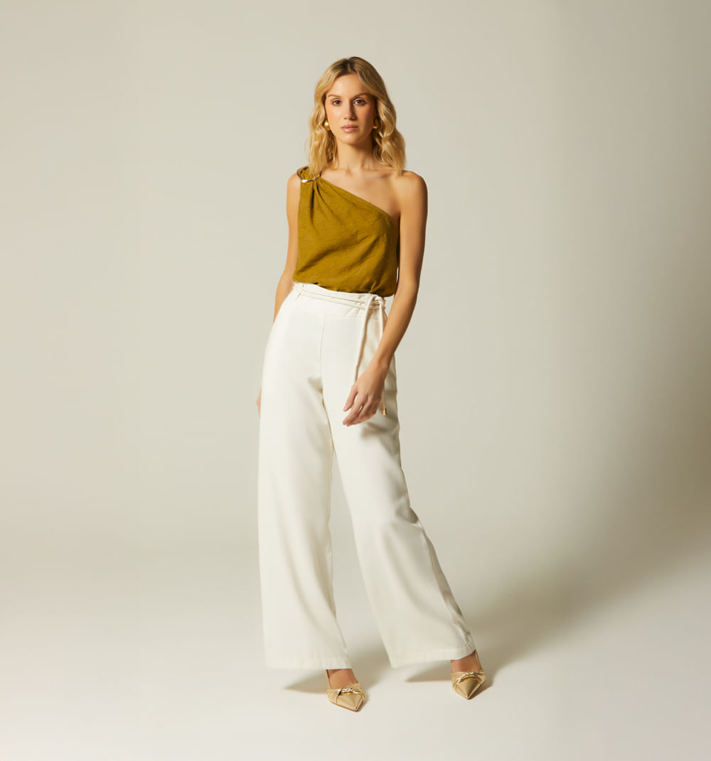 Blusa solo hombro con insumo