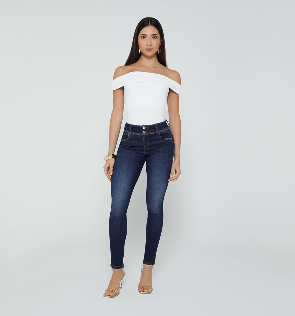 Blusa escote bandeja con herraje