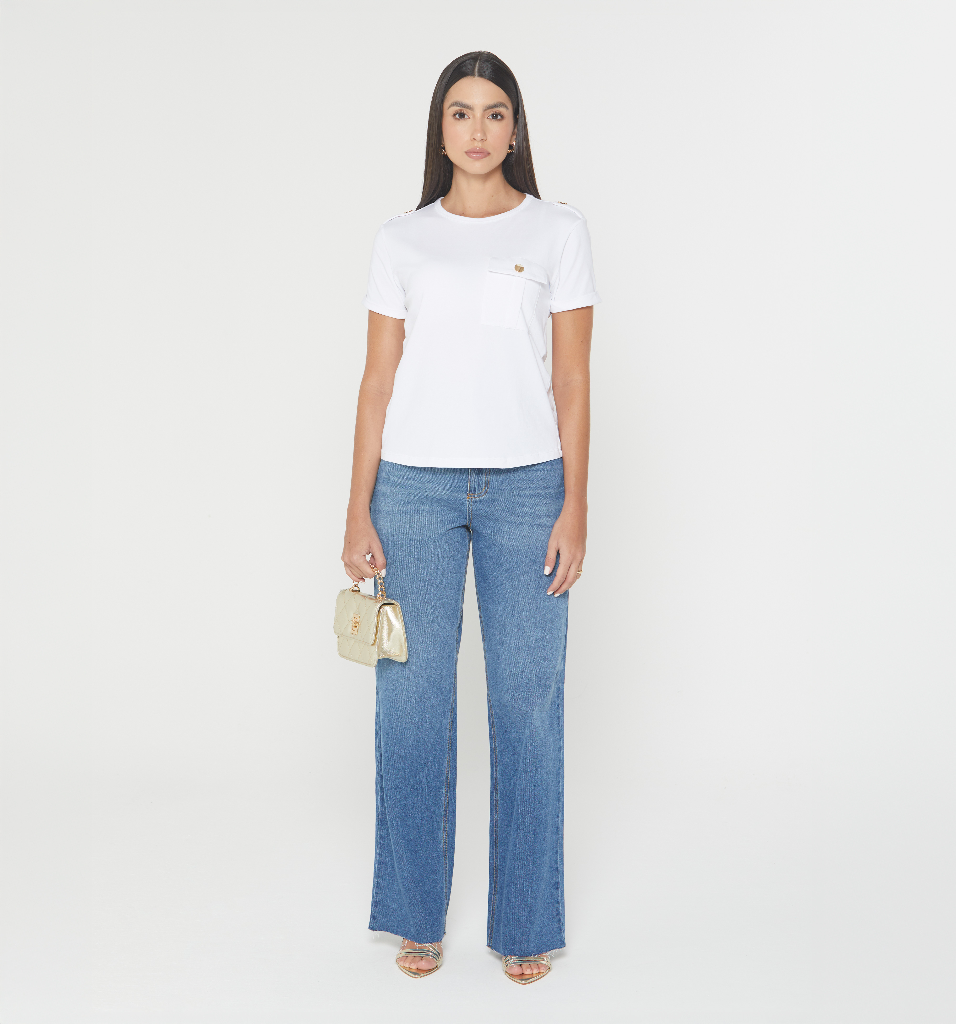 T-shirt con tapa aplique